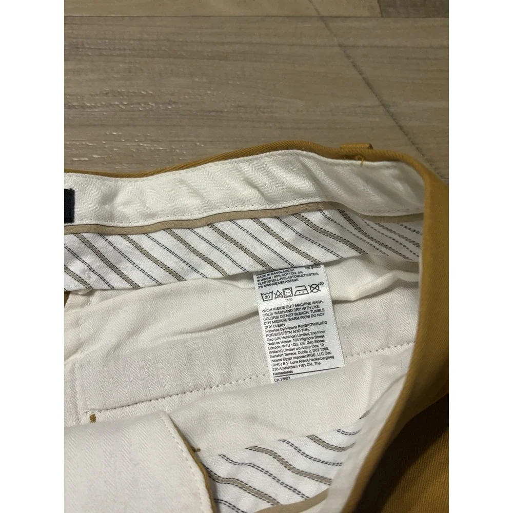 NWT Banana Republic Mens 31x34 Rapid Movement Chino Mason Athletic Tapered Fit